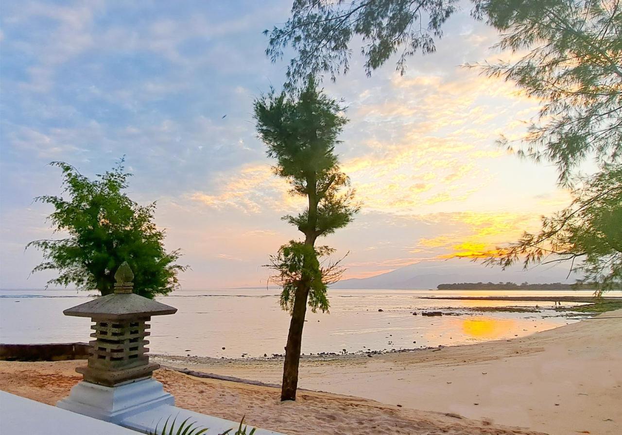 Gili Beachfront Suites Gili Trawangan Dış mekan fotoğraf
