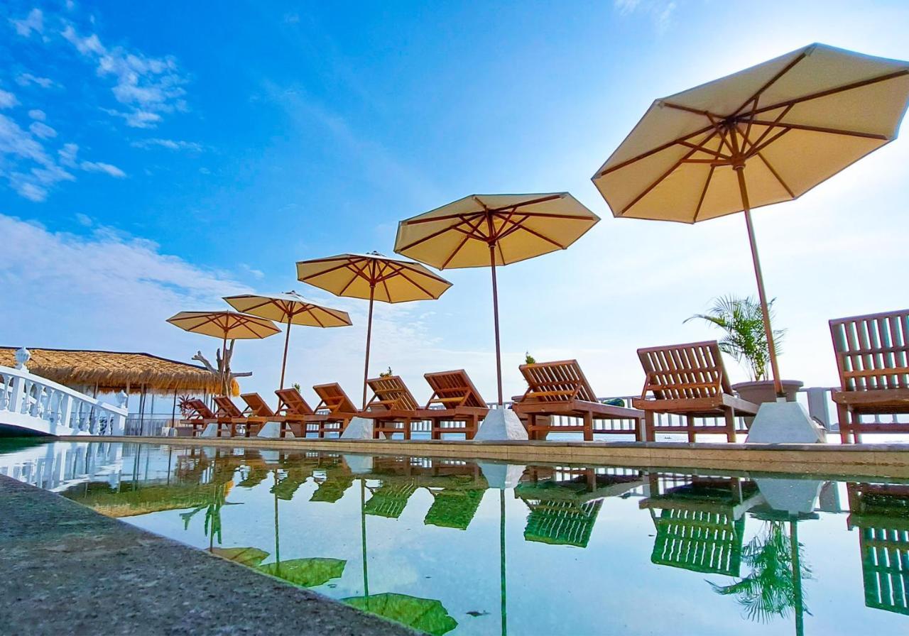 Gili Beachfront Suites Gili Trawangan Dış mekan fotoğraf